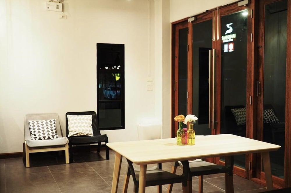A3 Living Surat Thani Exterior foto